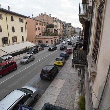 Destiny Home 2 Verona Piazza Isolo Buitenkant foto